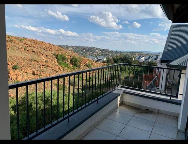 1 BEDROOM APARTMENT FOR SALE IN OAKDENE